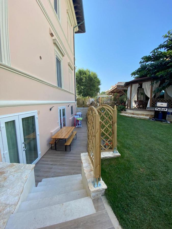 Villa Fiorita كاتوليكا المظهر الخارجي الصورة