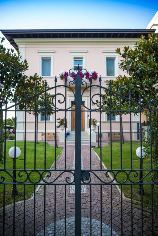 Villa Fiorita كاتوليكا المظهر الخارجي الصورة